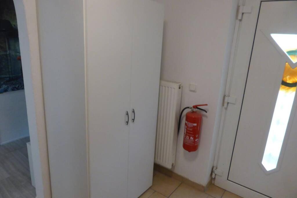 Wunderschöne komplett neu eingerichtete Wohnung Emmerthal Exterior foto